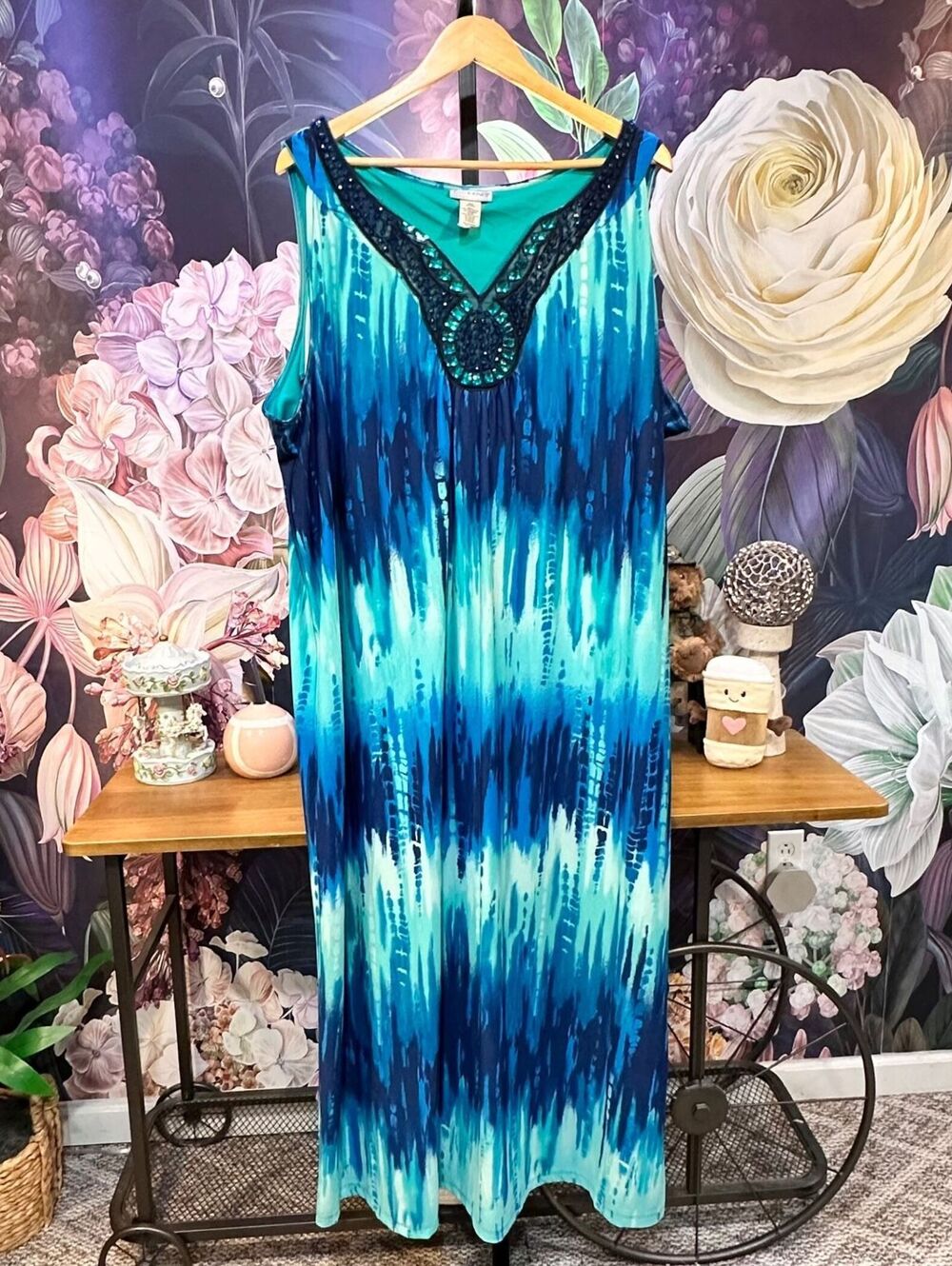 Catherines 3X Maxi Dress Embellished V Neck Abstract Print Resort Boho Statement